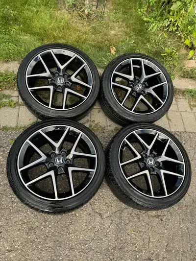 Originally OEM from 2023 Honda Civic, but you can use on 2006-2026 Honda Civic. Rims have some curb...