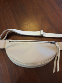 Roncypack Off white vegan fanny pack with leather strap