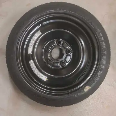 Brand new unused. Came out of a 2007 Honda Civic and will fit all models of that generation. Again t...