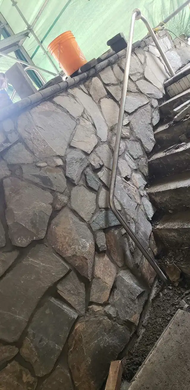 bricklayer for hire 576046362338283527