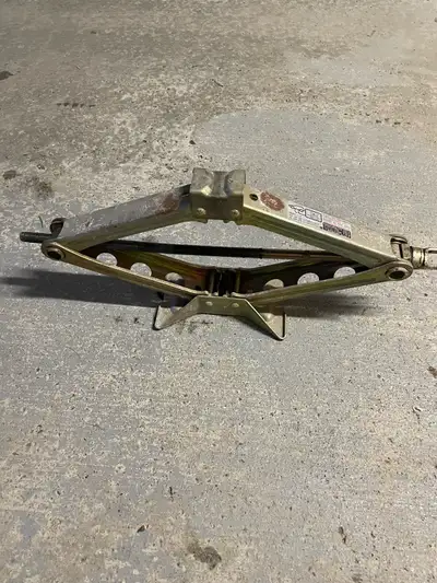 Car Jack for 2004 Honda CRV, without handle