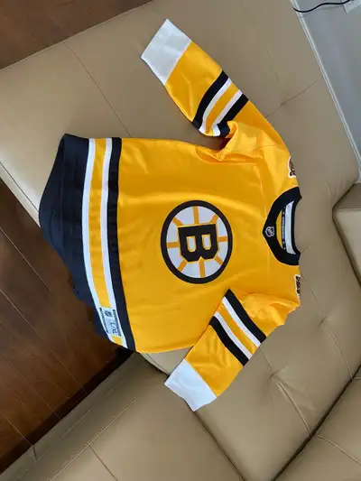 Boston Bruins Jersey Youth L/XL Great condition