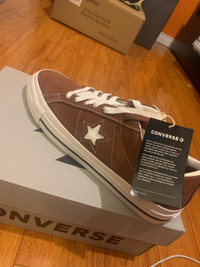 Converse size 8.5 mens 