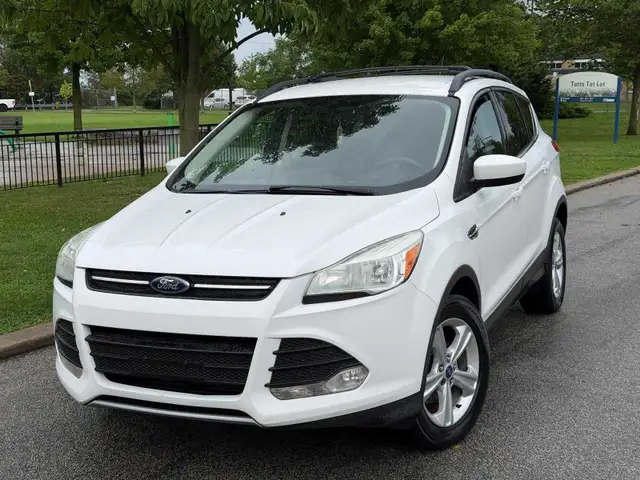 2013 Ford Escape LOW KM