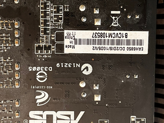 Radeon HD 6850 dans Composants de système  à Longueuil/Rive Sud - Image 3