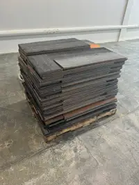 Pallet of carpet tiles 