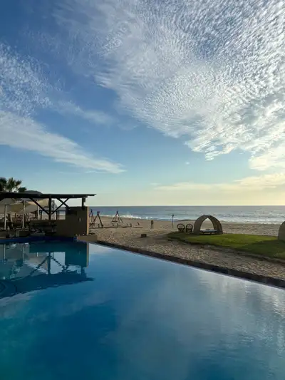 Driver cash paid, drive car to Mexico, View more