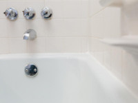 Caulking/Silicone (Bathtub,Shower,Sinks,Gaps)