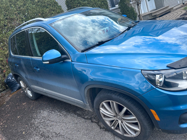 vend Volkswagen Tiguan 2l Ti 4motion de 2017 dans Autos et camions  à Ville de Québec - Image 3