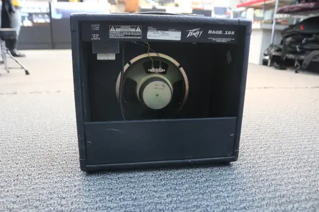 Peavey Rage 158 1980s - Guitar Amp- Black (#5452) in Amps & Pedals in City of Halifax - Image 7