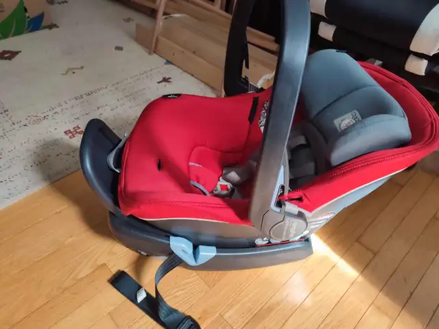 Peg Perego Primo Viaggio SL Infant Car Seat/Carrier in Strollers, Carriers & Car Seats in City of Toronto - Image 4