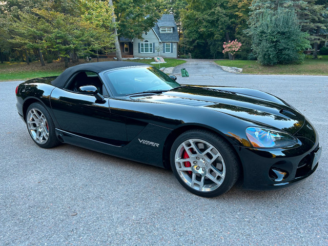 2006 Dodge Viper R/T 10 in Cars & Trucks in Oshawa / Durham Region - Image 2