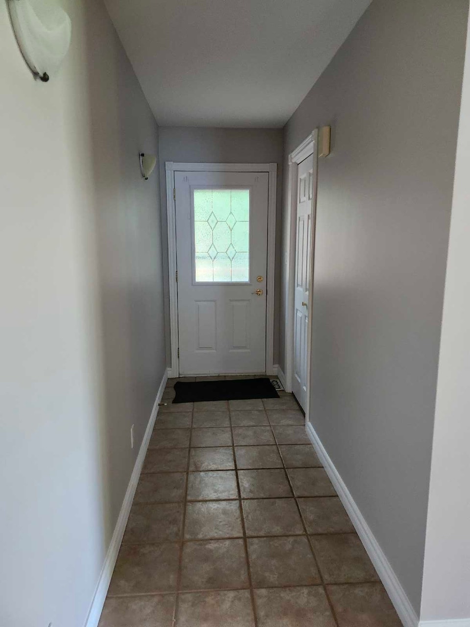 Ground level Apartment 3