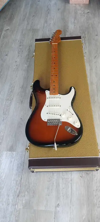 Fender Stratocaster, View more