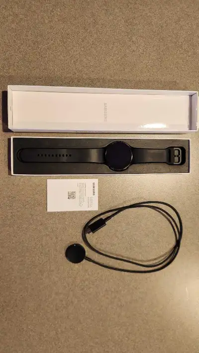 Samsung Galaxy Watch 5, View more