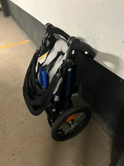 Schwinn Jogging Stroller and car seat, View more