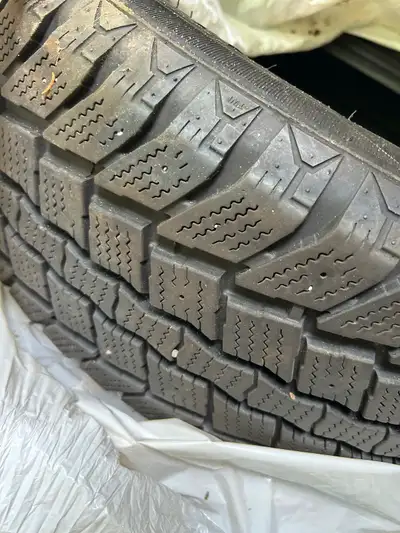 Sailun ice blazer winter tires. 245/60/18. In very good condition. No rims, just the tires
