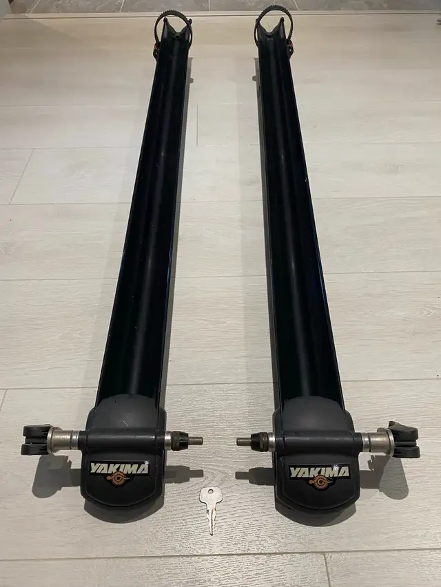 YAKIMA BICYCLE FORK MOUNT ROOF CARRIERS (2), WITH MATCHING KEYS in Other in Barrie - Image 5