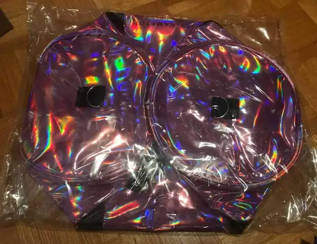 Holographic Duffle Bag in Bags & Luggage in Mississauga / Peel Region - Image 3