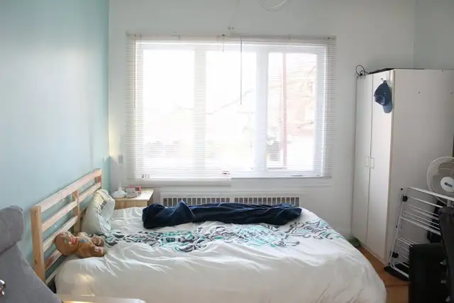 2 minutes à pied Cégep Garneau pour étudiant(e non fumeur(euse),