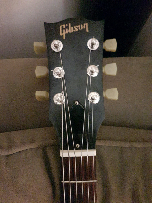 Gibson SG 2016 USA in Guitars in Winnipeg - Image 2