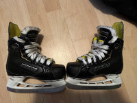 Bauer S27 Youth Size 10 Skates