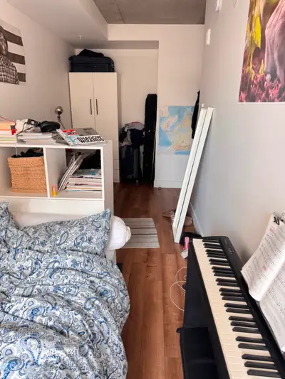ROOM FOR RENT/CHAMBRE À LOUER NEAR GUY CONCORDIA