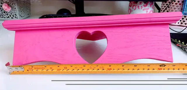 Pink heart wooden corner shelf ( wall mounted)  in Home Décor & Accents in Ottawa - Image 6