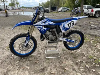 125 YZ 2023 à vendre, très bon état, rien à faire, toujours roulé sur circuit pas de compétition, pn...