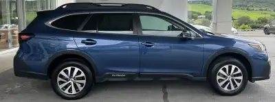 2022 AWD Subaru Outback Touring  super bleu A1 Full, jamais acci