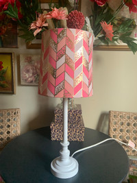 BEAUTIFUL POTTERY BARN MODERN MULT-COLOUR TABLE LAMP ! 