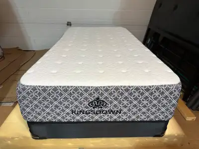 KINGSDOWN twin (single) mattress/boxspring set…EXTREMELY GOOD CONDITION…ONLY $175. Please TEXT me at...