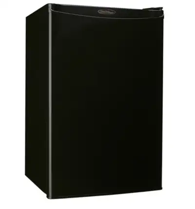 Ideal for workshops, dens, rec-rooms and lunchrooms etc. FEATURES SPECIFICATIONS: • 4.3 cu. ft. (121...