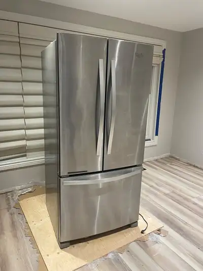 Whirlpool Fridge, 32", used, View more