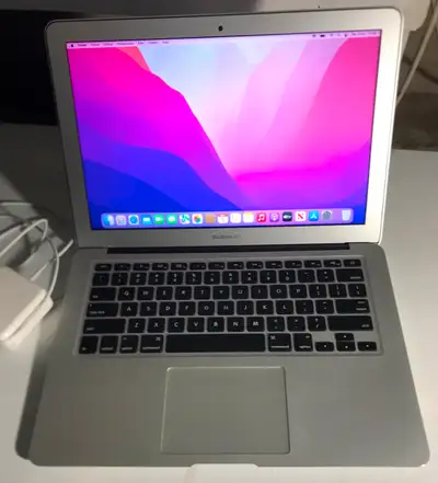 Apple MacBook Air 13.3’’ Fin2017 intel Core i5 256 GB SSD 8GB, View more