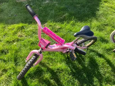 Kids bike 6/7 can add training w