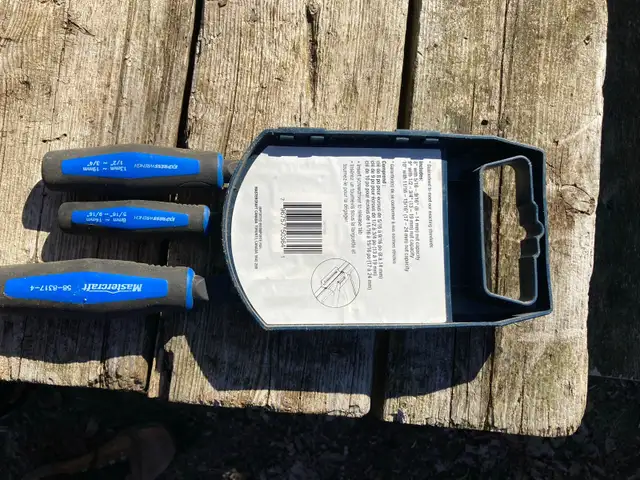 WRENCH SET in Hand Tools in Ottawa - Image 3
