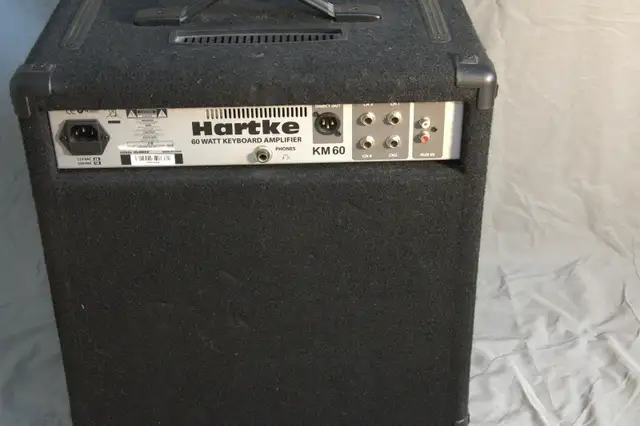 Hartke keyboard amp in Amps & Pedals in City of Halifax - Image 4