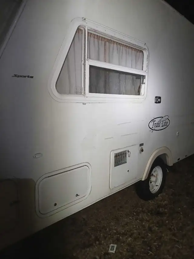 roulotte in RVs & Motorhomes in West Island - Image 3