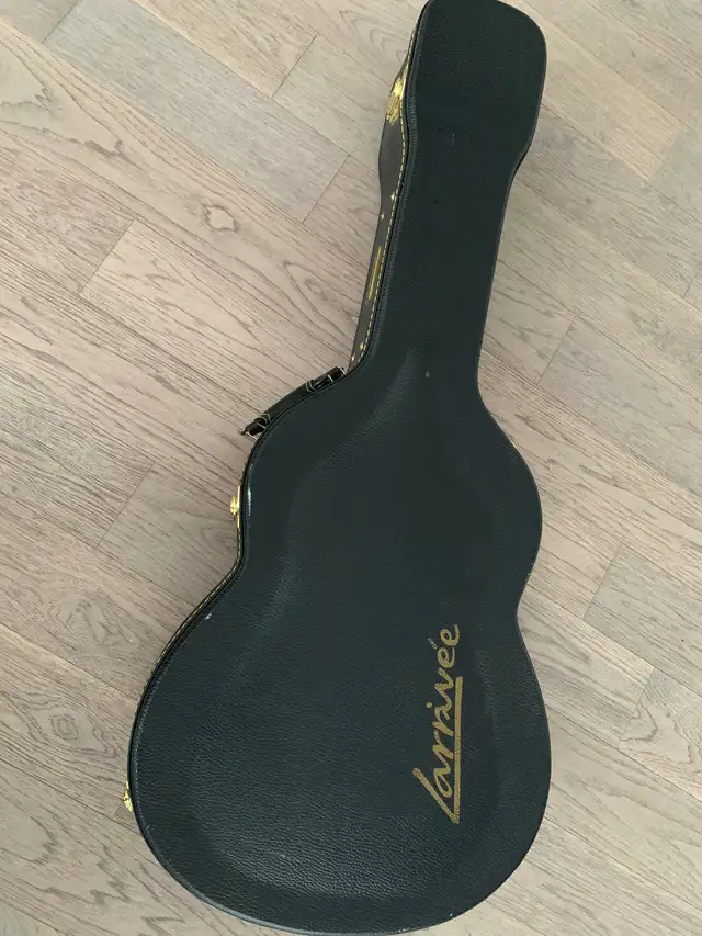 Larrivee L02 in Guitars in London - Image 6