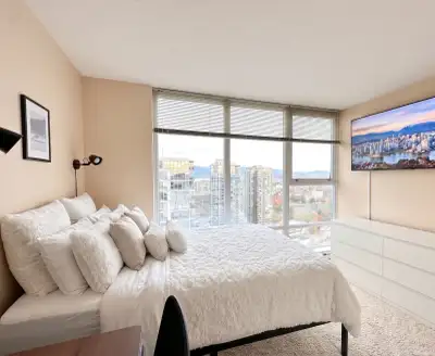 Private fully furnished bedroom with its own ensuite bathroom available in a modern 3-bedroom downto...