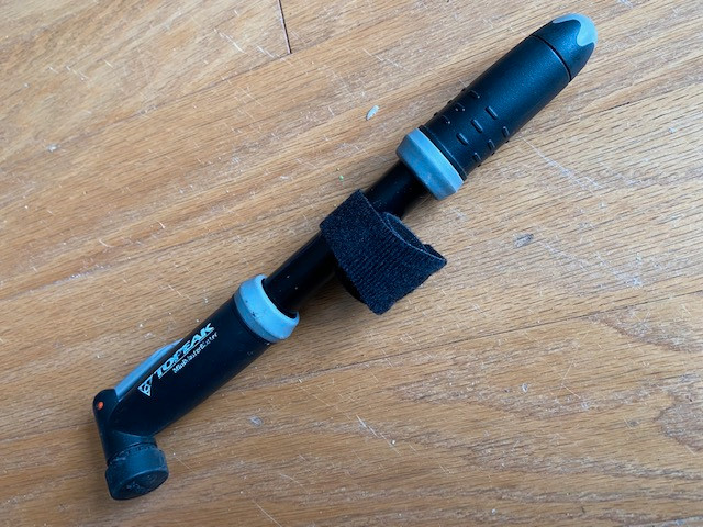 Topeak Mini Master Blaster, bicycle pump in Frames & Parts in Edmonton