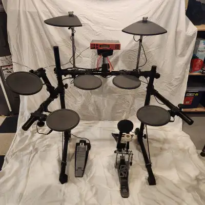 Yamaha DTXPRESS electronic drum kit, View more