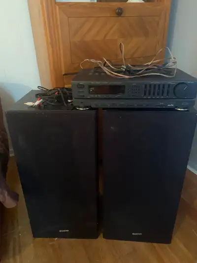 Fisher AM/FM Receiver with 2 Sanyo Speakers, View more