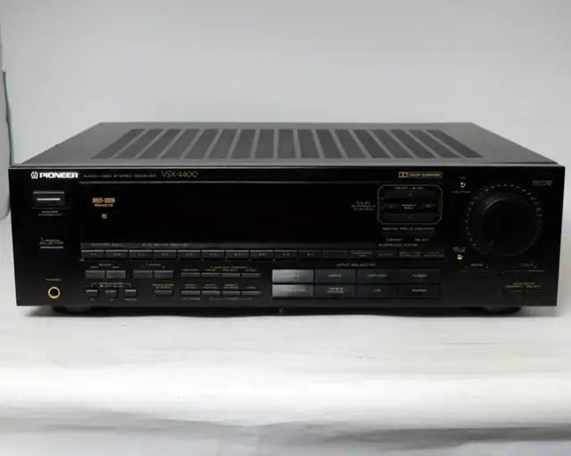 Pioneer Audio Video Stereo Receiver Phono Input VSX-4400 $200 in Stereo Systems & Home Theatre in Markham / York Region - Image 2