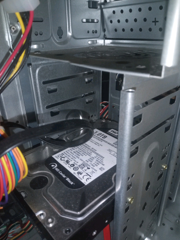 Pc for parts in Desktop Computers in Gatineau - Image 4