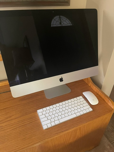 iMac APPLE Desktop Computer, View more