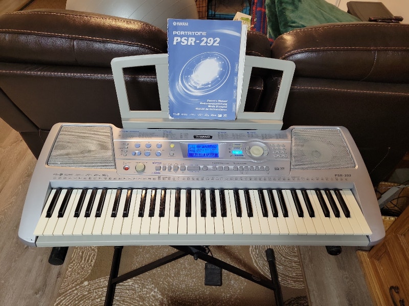 Yamaha Keyboard Pianos & Keyboards Saskatoon Kijiji
