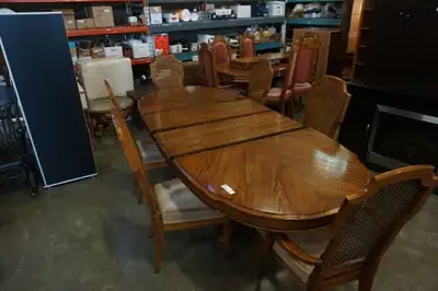 OAK DOUBLE PEDESTAL DINING TABLE 2 L/ 6 Chairs, View more