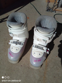 Great Kids Ski Boots - Great Condition 